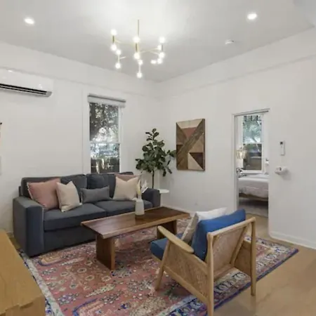 Cozy 1 Bedroom Casita Overflowing With Natural Light